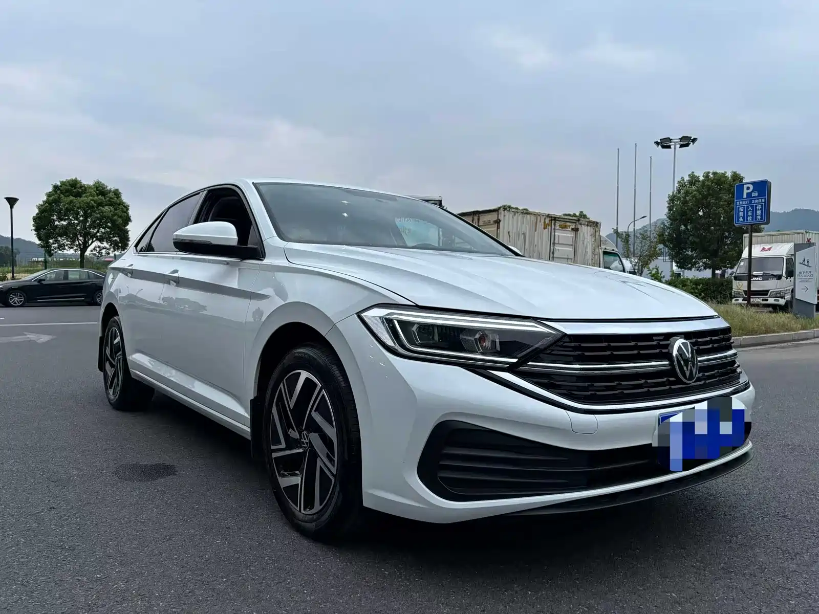 Фото 3 - Volkswagen Sagitar