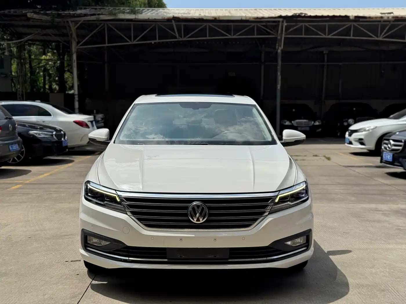 Volkswagen Lavida 2019 280TSI DSG Luxury Edition China VI фото 2