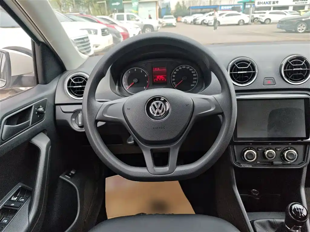 Volkswagen Jetta 2019 Dream Edition 1.5L Manual Fashion фото 11
