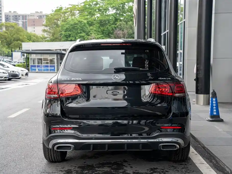 Mercedes-Benz GLC 2021 GLC 300 L 4MATIC Sporty фото 4