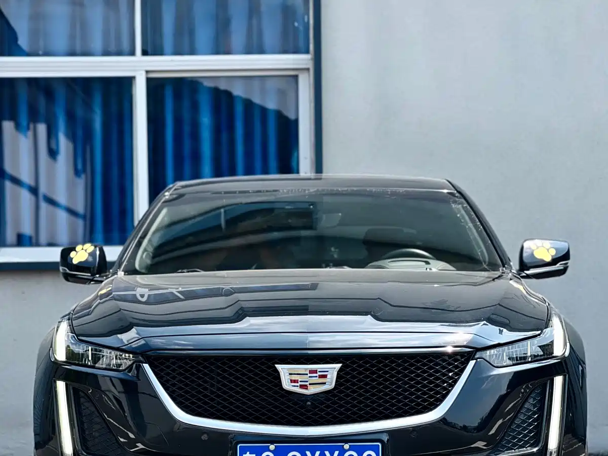 Фото 1 - Cadillac CT5