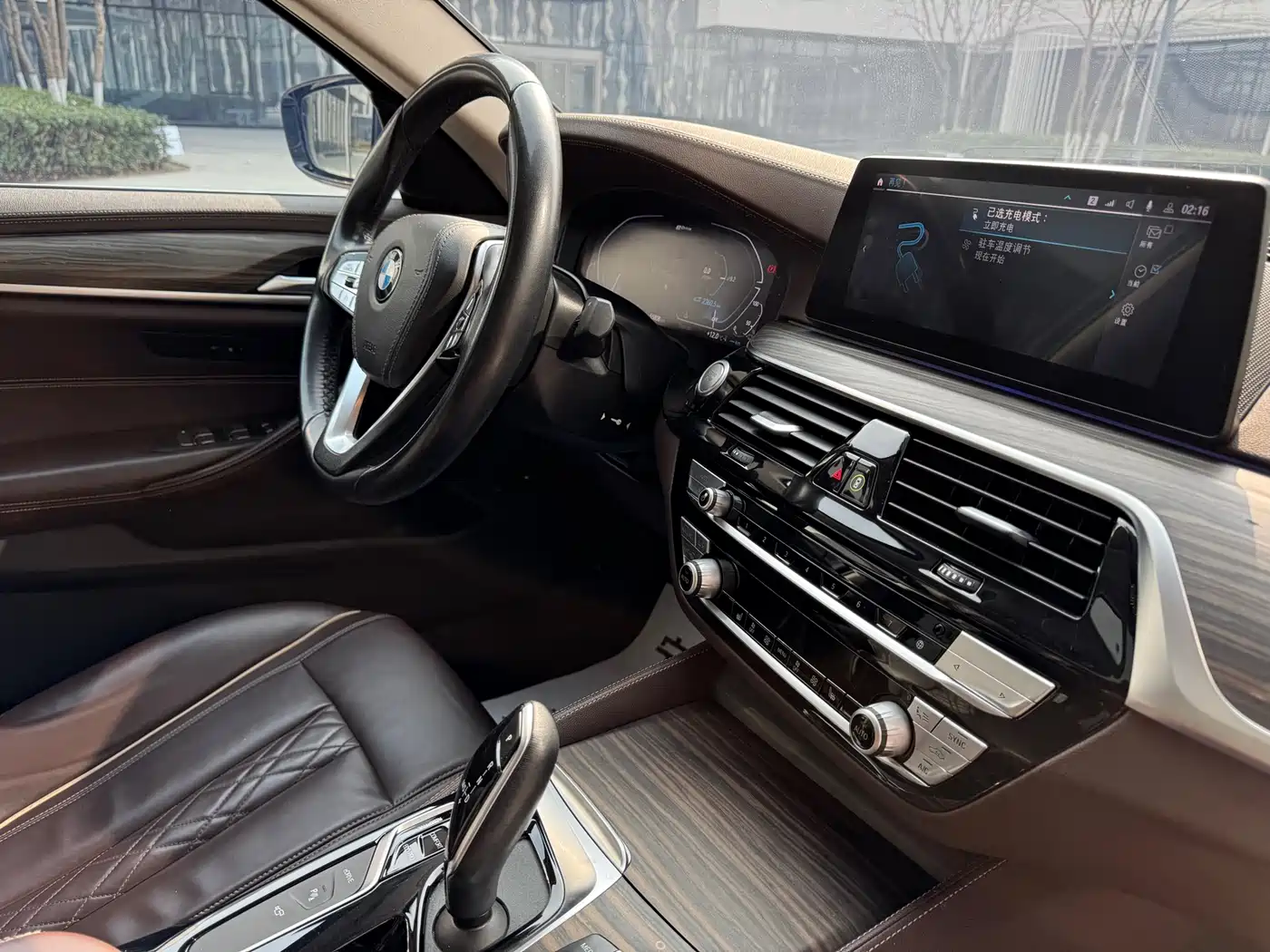 BMW 5 Series New Energy 2020 530Le Range Upgrade Luxury Package фото 20