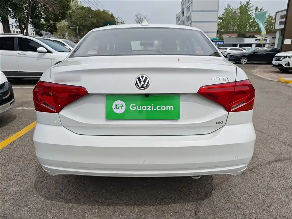 Volkswagen Jetta 2019 Dream Edition 1.5L Manual Fashion фото 6