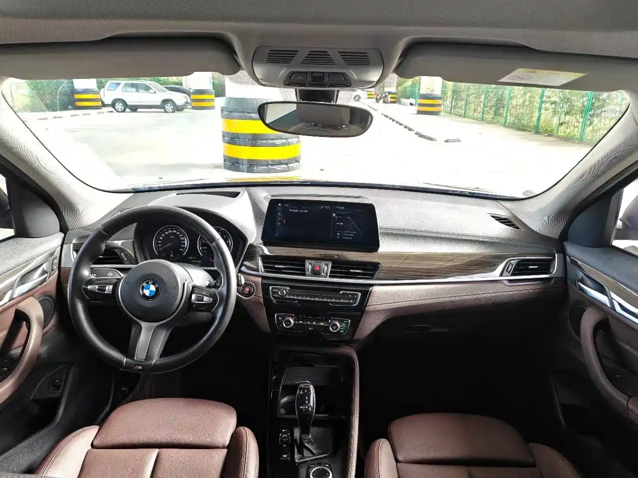 BMW X1 2020 xDrive25Li Premium Edition фото 8