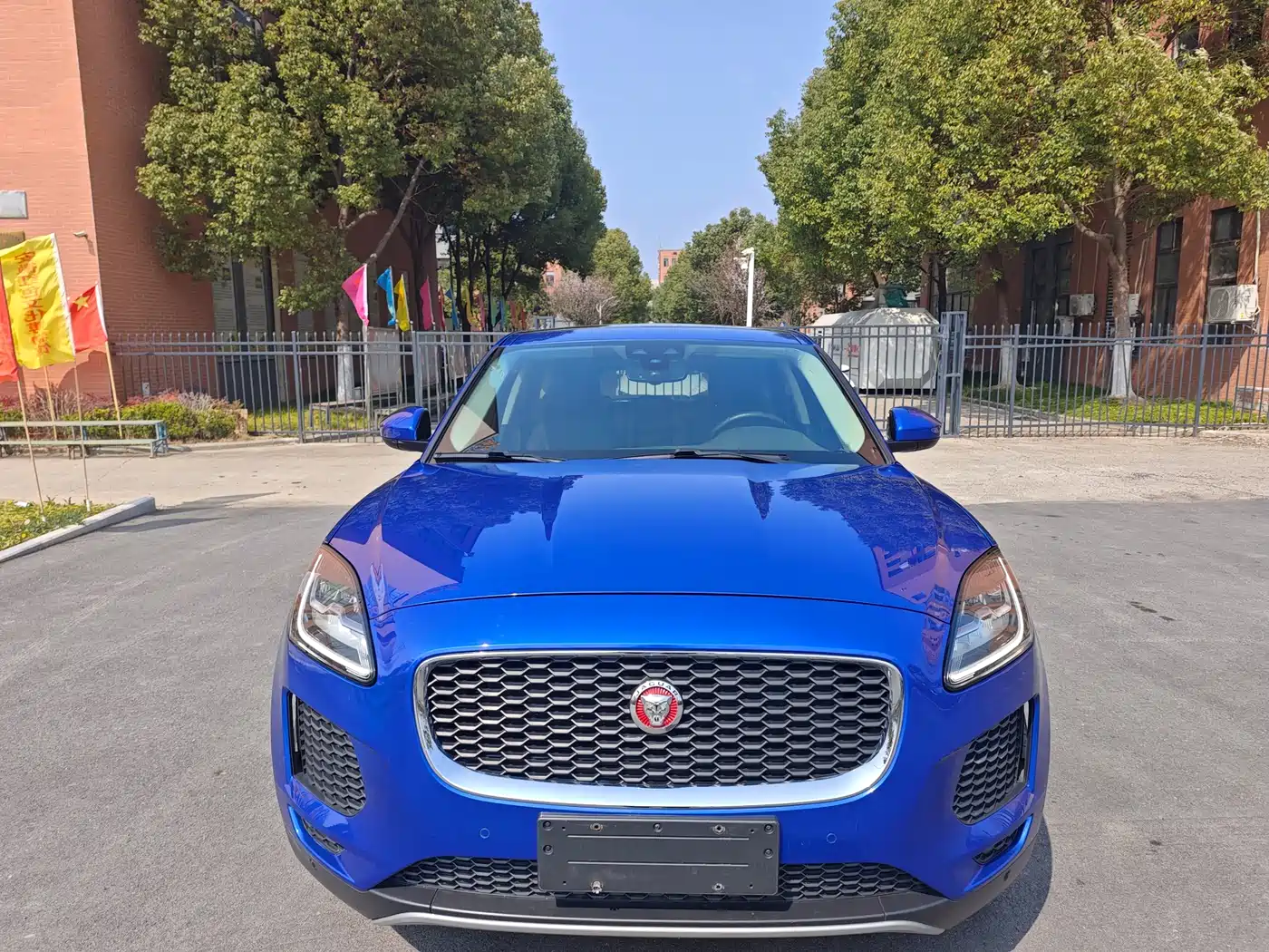 JAGUAR E PACE