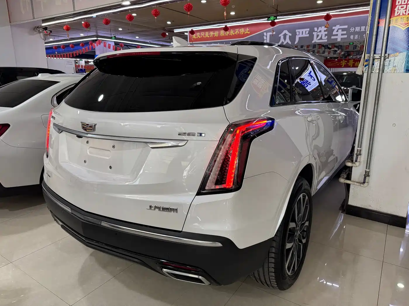 Фото 7 - Cadillac XT5