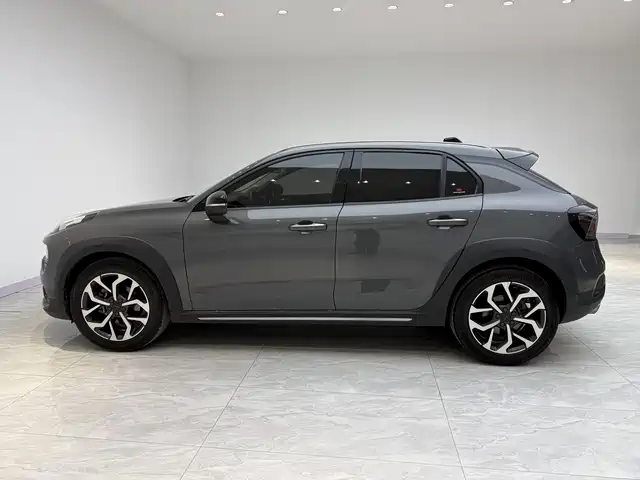 Lynk & Co 02 2018 2.0T Automatic 2WD Jin Pro Version China VI фото 4