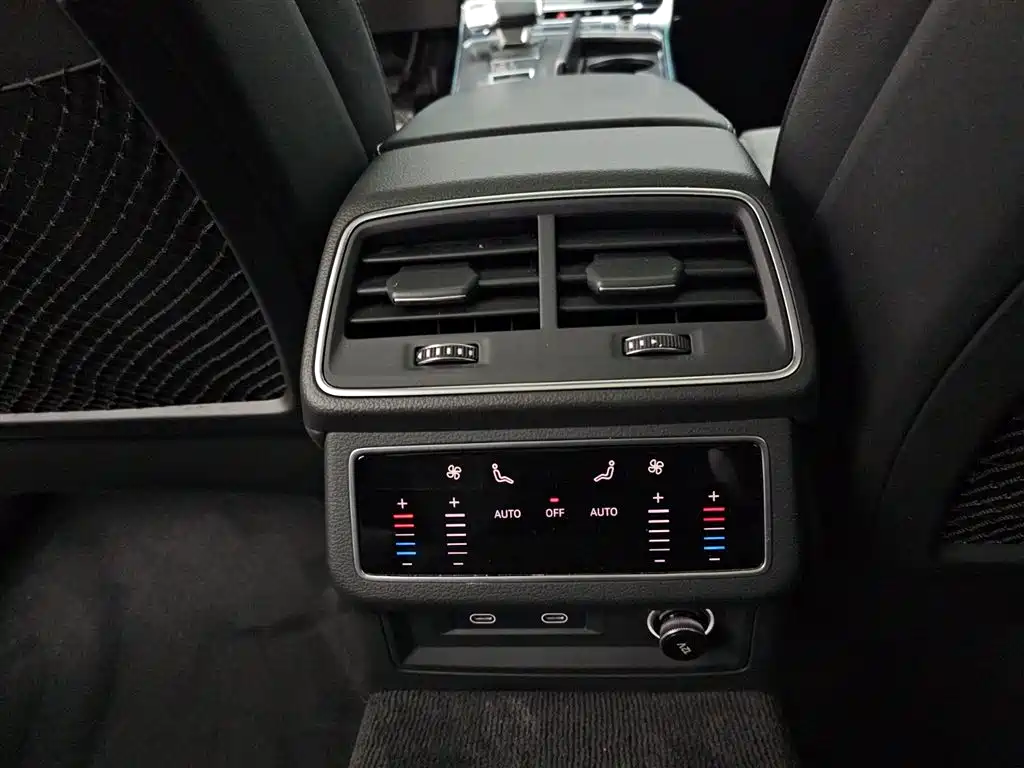 Audi A6L 2024 45 TFSI Premium Dynamic фото 12
