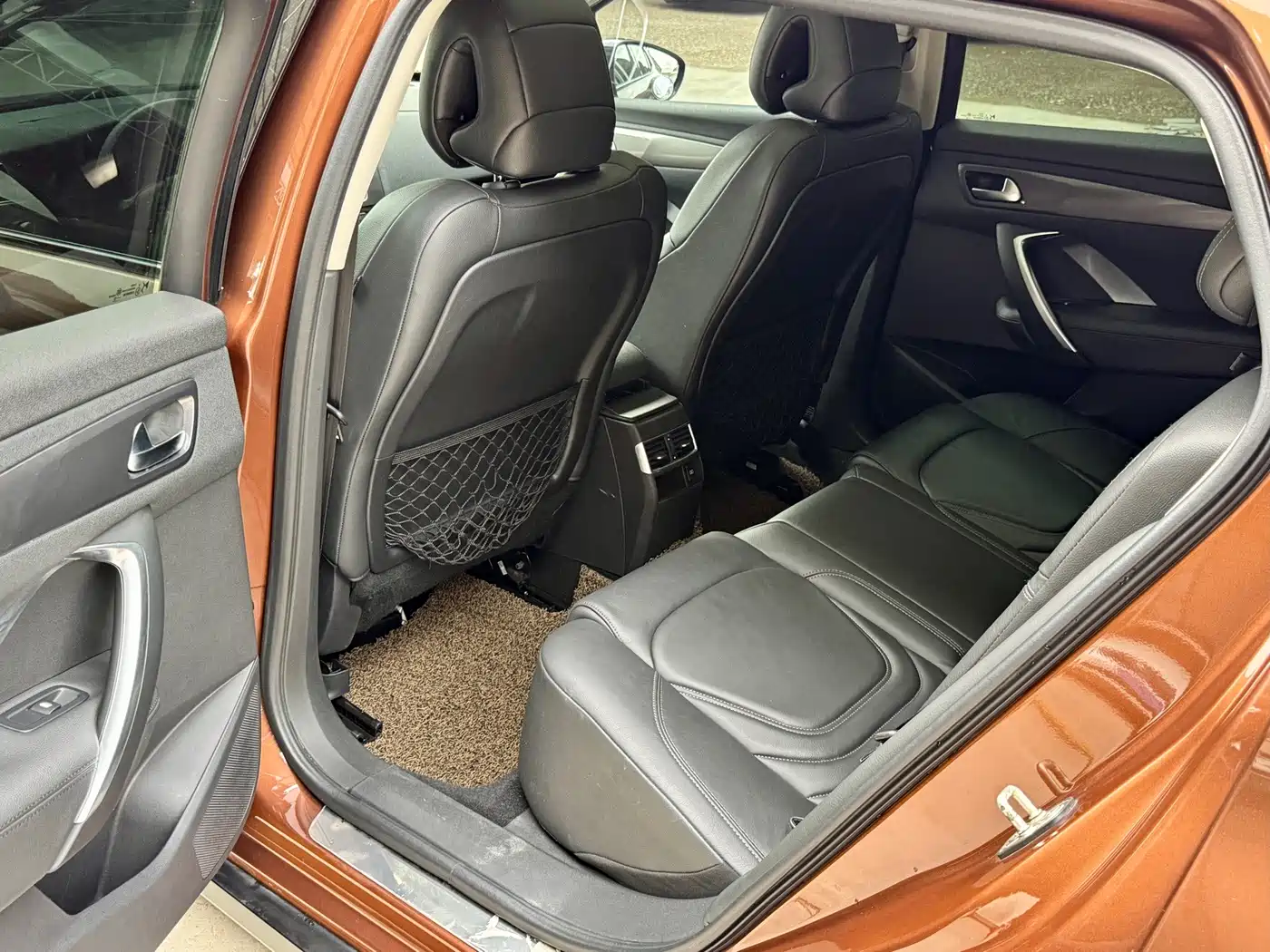 DS 6 2015 2014 1.6T Luxury Edition THP160