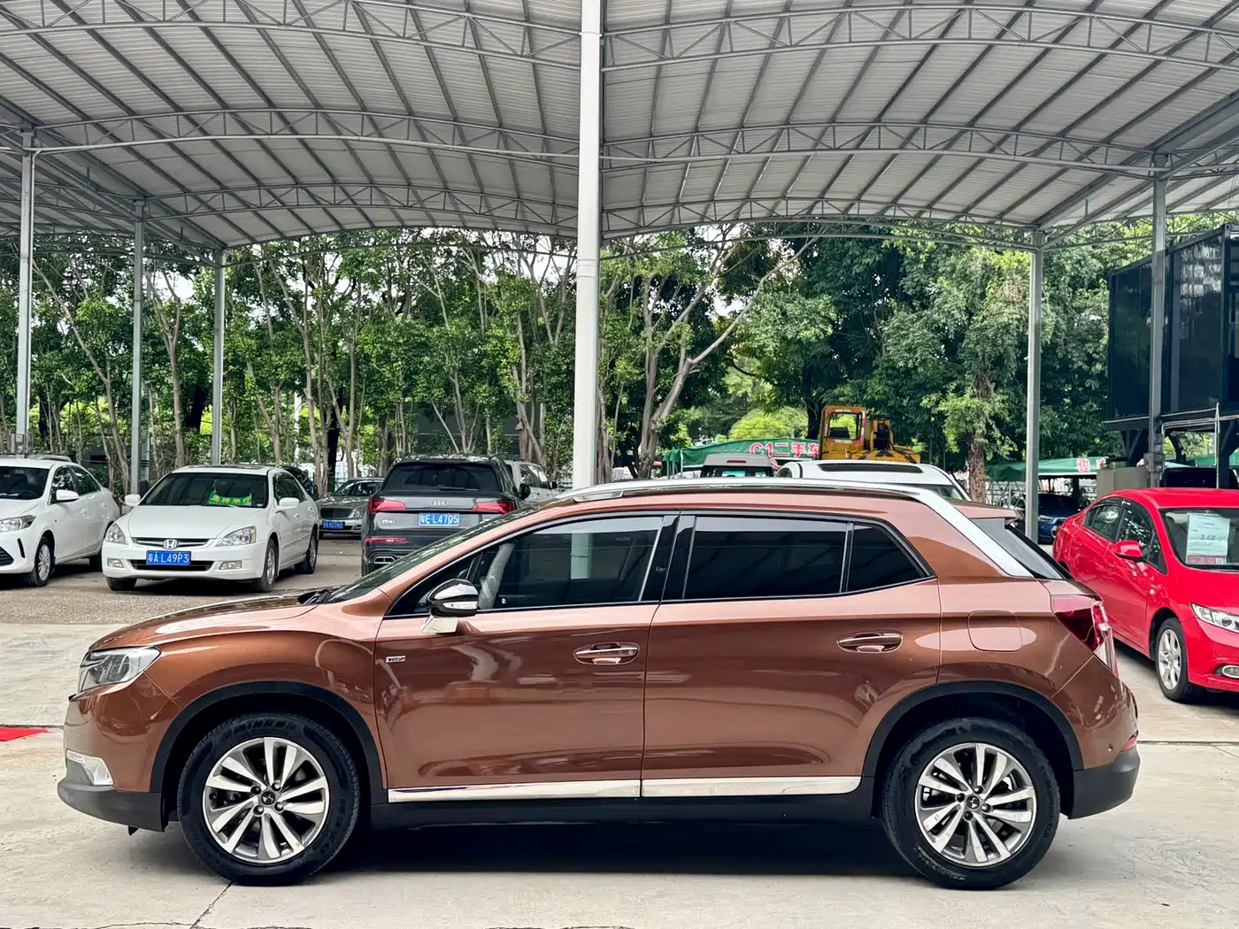 DS 6 2015 2014 1.6T Luxury Edition THP160