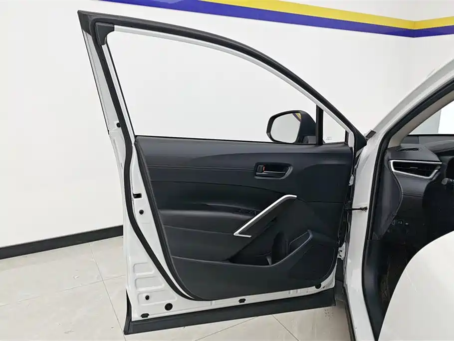Toyota Corolla Cross 2024 2.0L Elite Edition фото 7