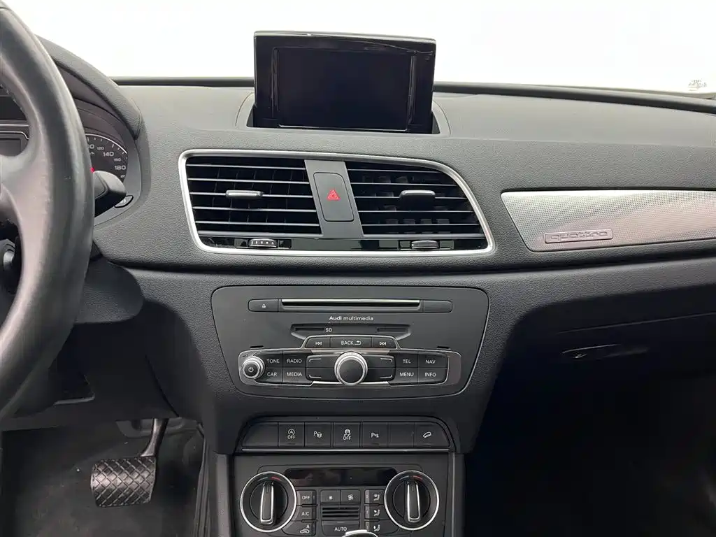 Audi Q3 2017 35 TFSI quattro AWD Style фото 9