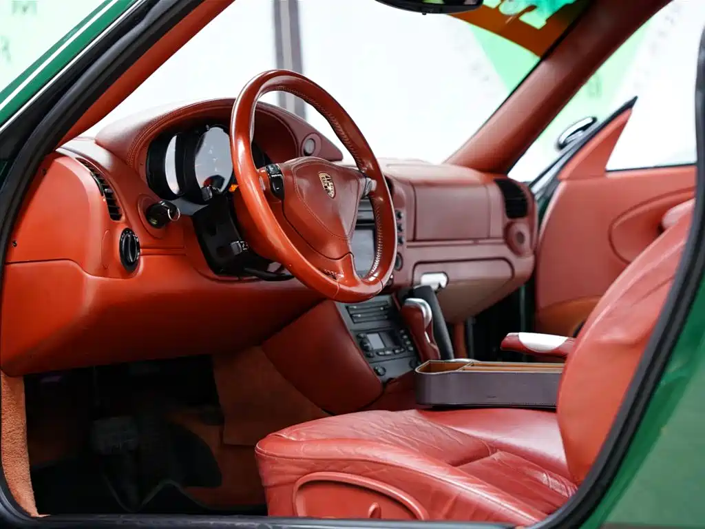 Porsche 911 2004 Carrera S Coupe 3.6L фото 27