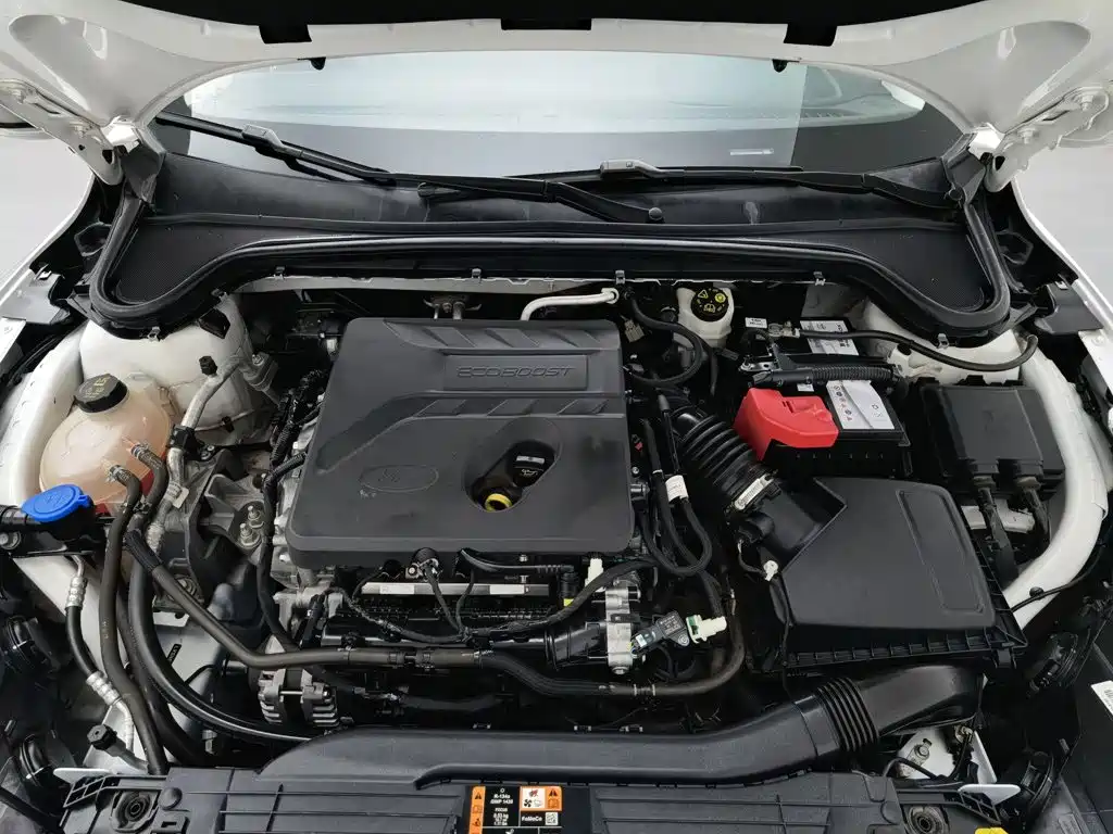 Фото 6 - Ford Focus