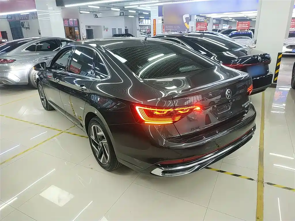 Volkswagen Sagitar 2023 300TSI DSG Surpassing Edition фото 23