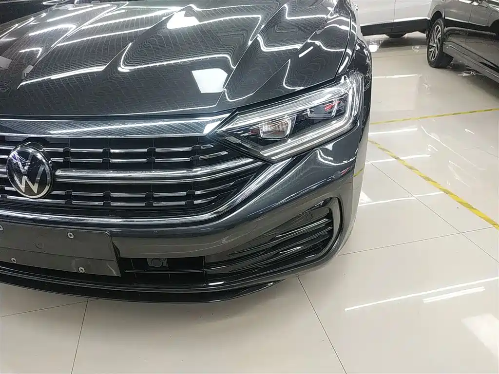 Volkswagen Sagitar 2023 300TSI DSG Surpassing Edition фото 18