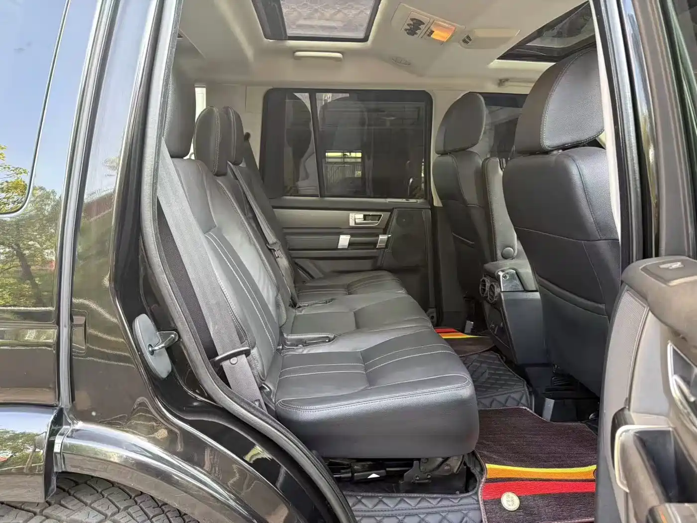 Land Rover Discovery 2012 5.0 V8 HSE фото 7