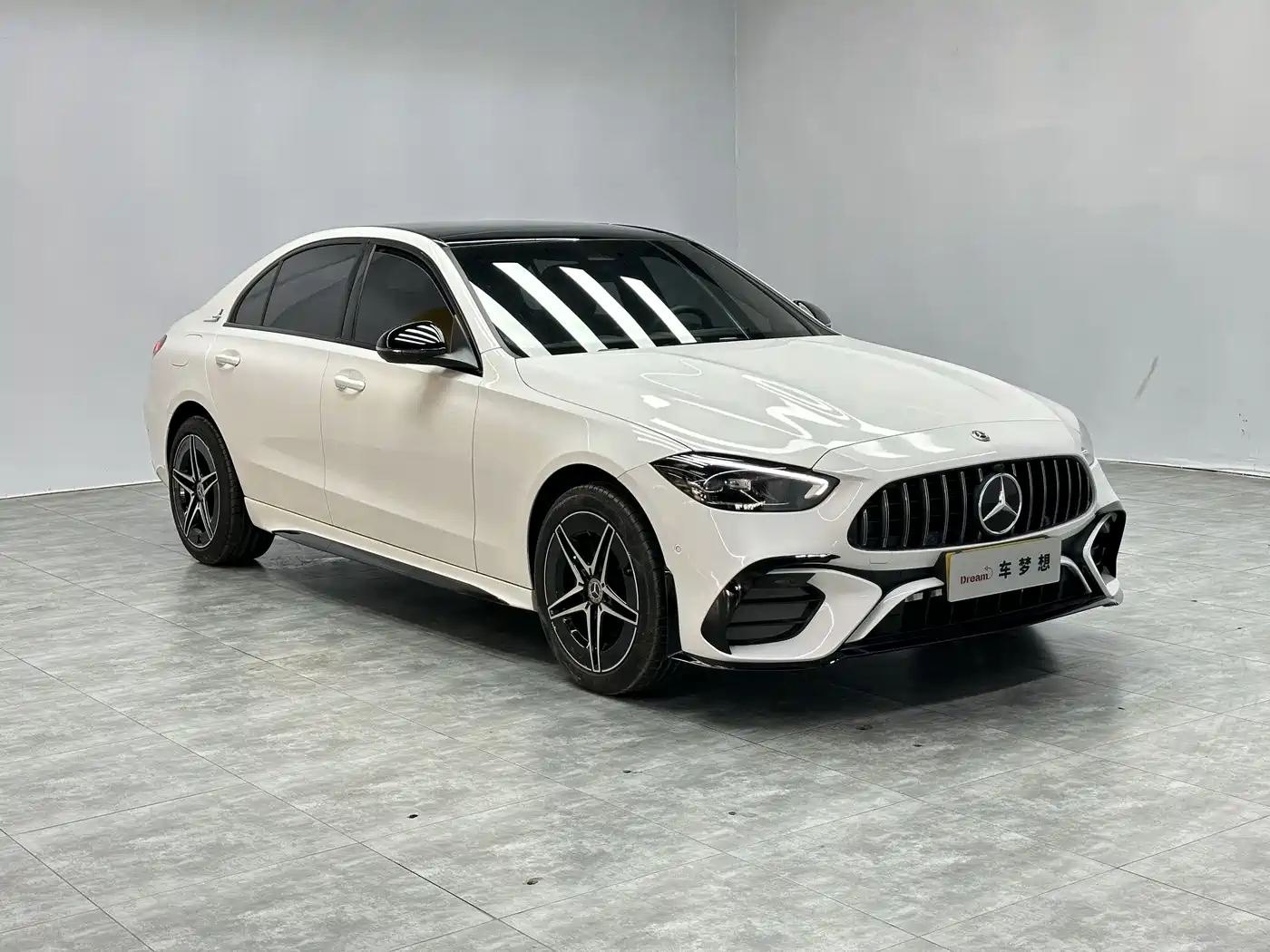 Mercedes-Benz C-Class 2024 Facelift III C 260 L Night Sport Edition фото 3