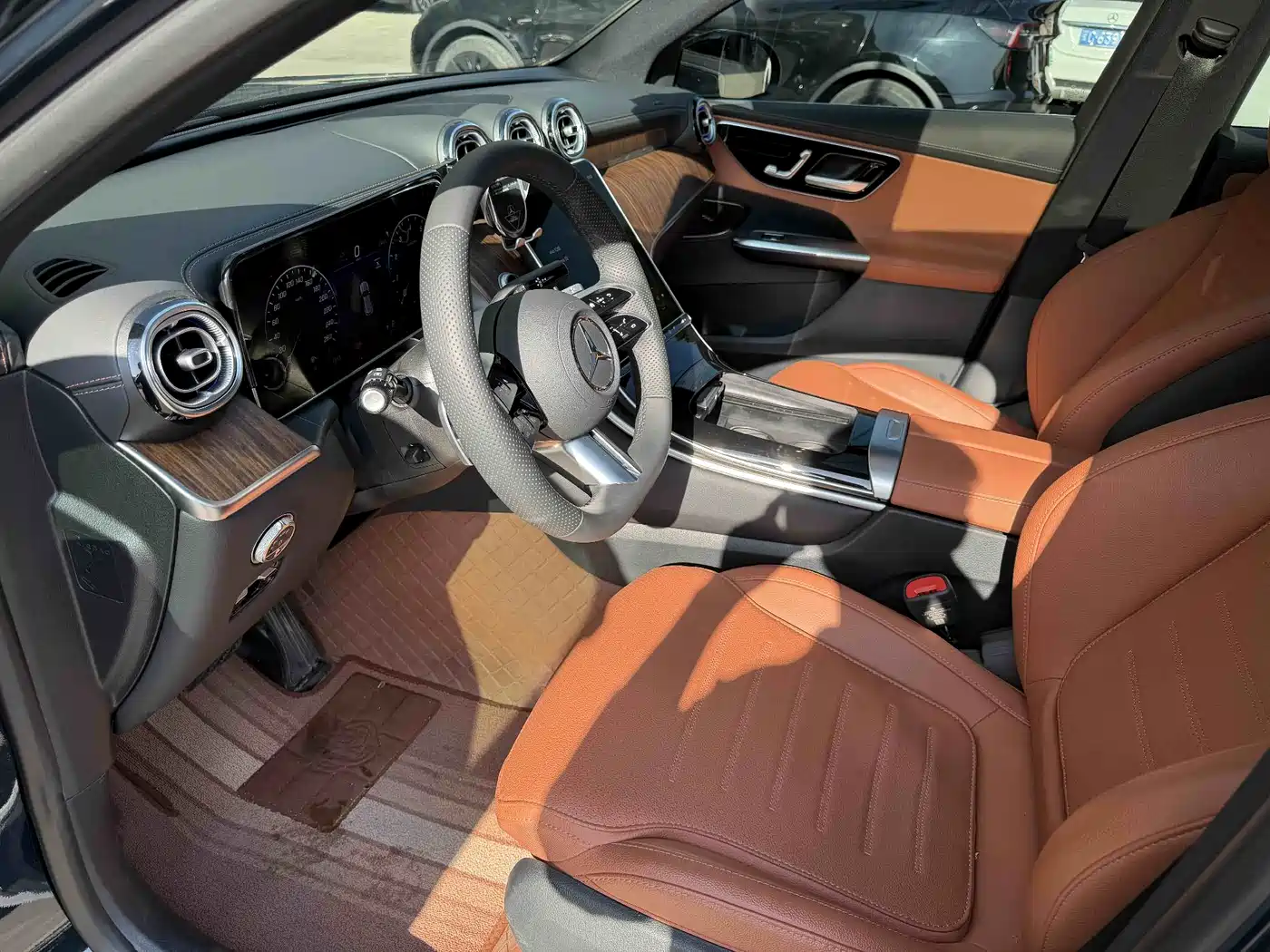 Mercedes-Benz GLC 2025 GLC 300 L 4MATIC Dynamic 5-seater фото 6
