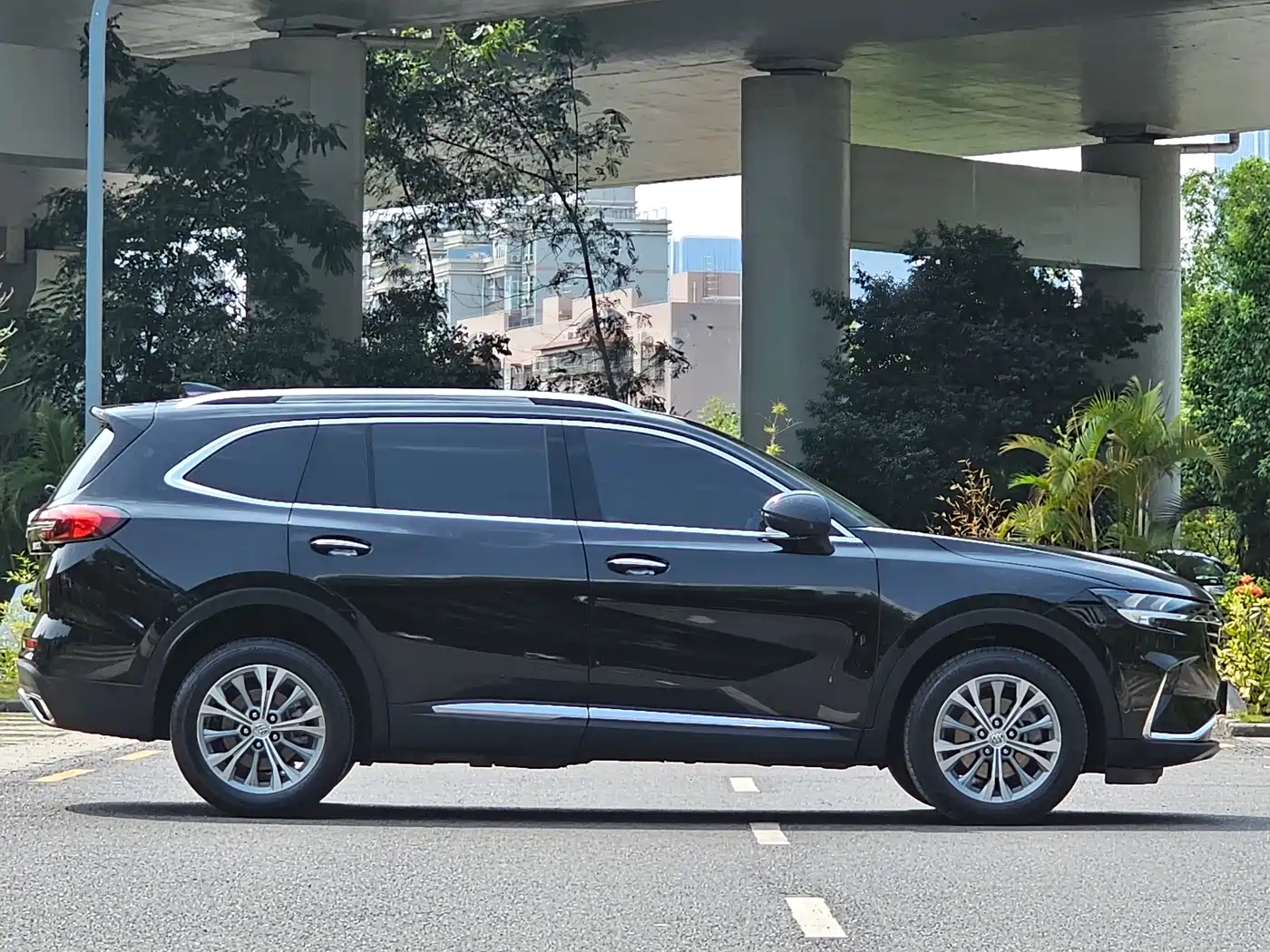 Buick Envision Plus 2023 Enclave Plus 652T 5-Seater AWD Luxury фото 12
