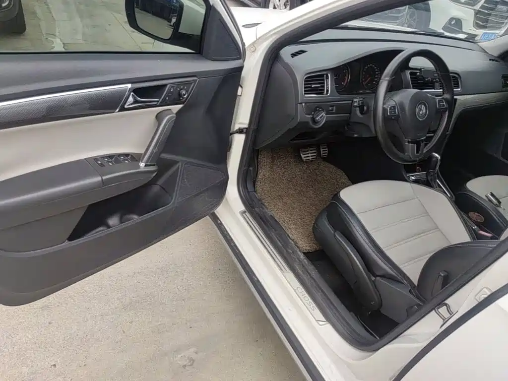 Volkswagen Gran Lavida 2015 2014 1.4TSI DSG