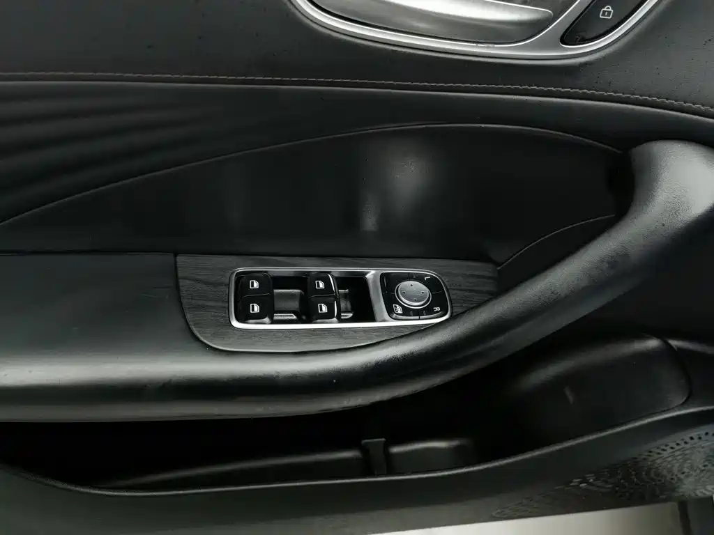 Roewe D7 2024 2023 DMH 125km Beyond Edition