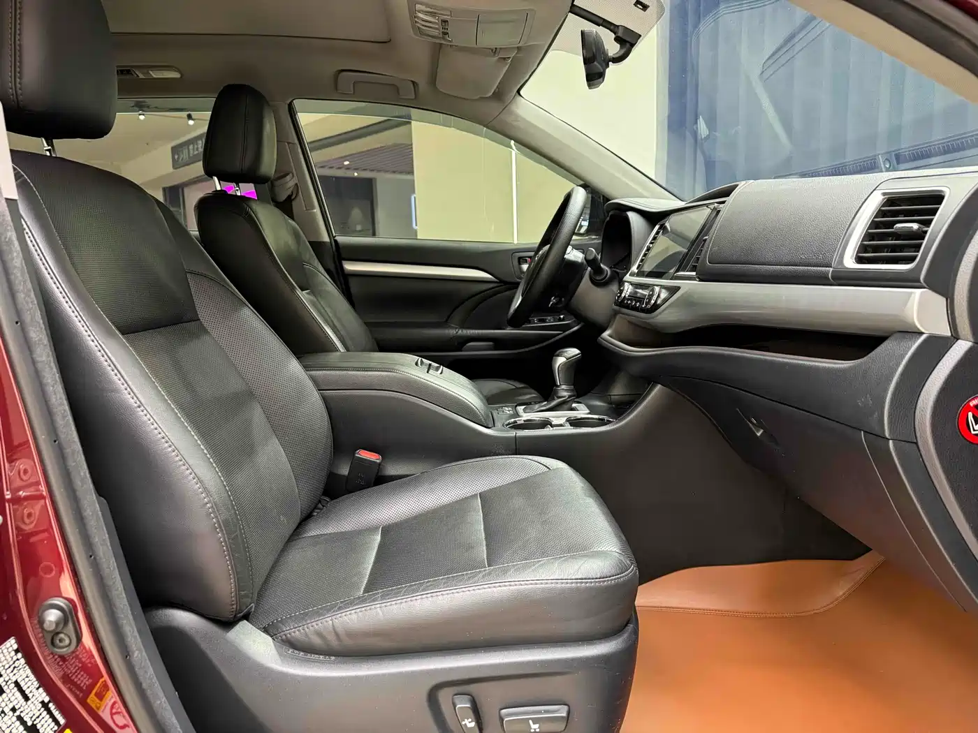 Toyota Highlander 2017 2.0T 4WD Premium 7-Seater фото 28