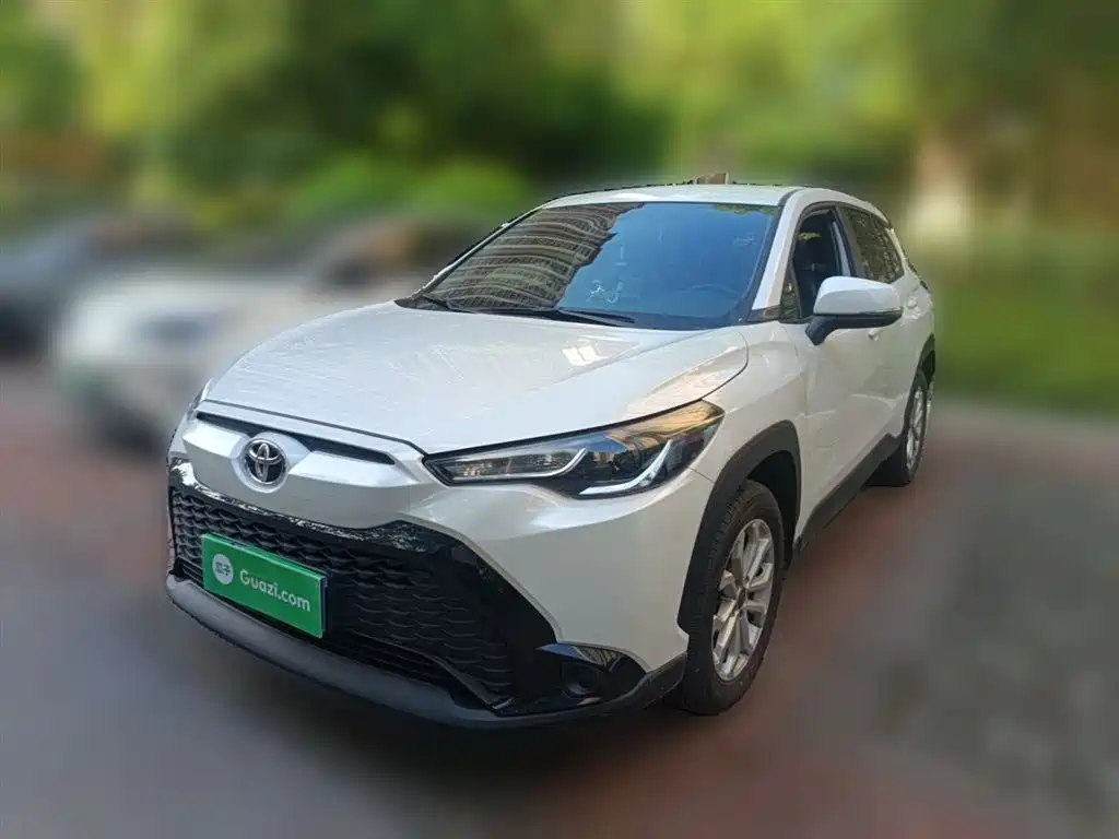 Toyota Frontlander 2023 2.0L CVT Elite Edition фото 2