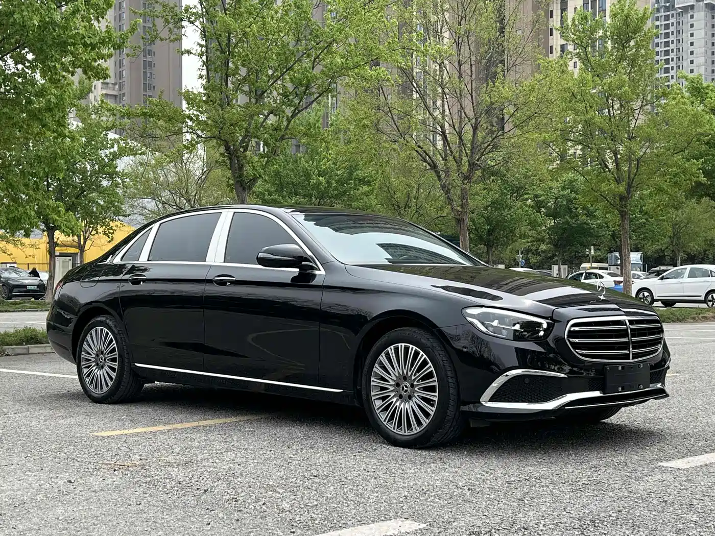 Mercedes-Benz E-Class 2023 Facelift E 300 L Fashion фото 2
