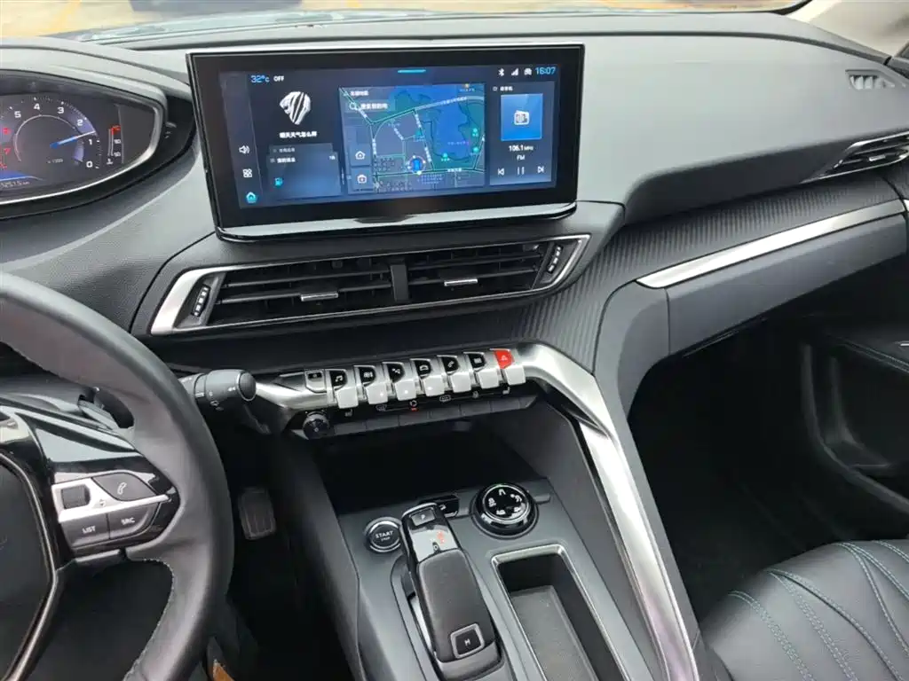 Peugeot 5008 2023 400THP Beloved Full Seats Edition 7-Seater фото 10