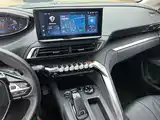 Photo 10 - Peugeot 5008