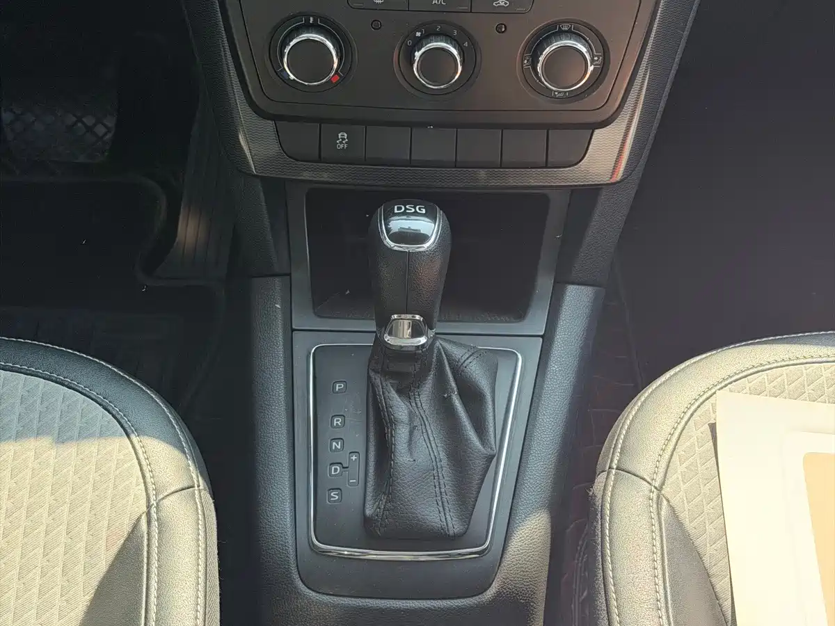 Škoda Yeti 2018 2017 TSI280 DSG Advance