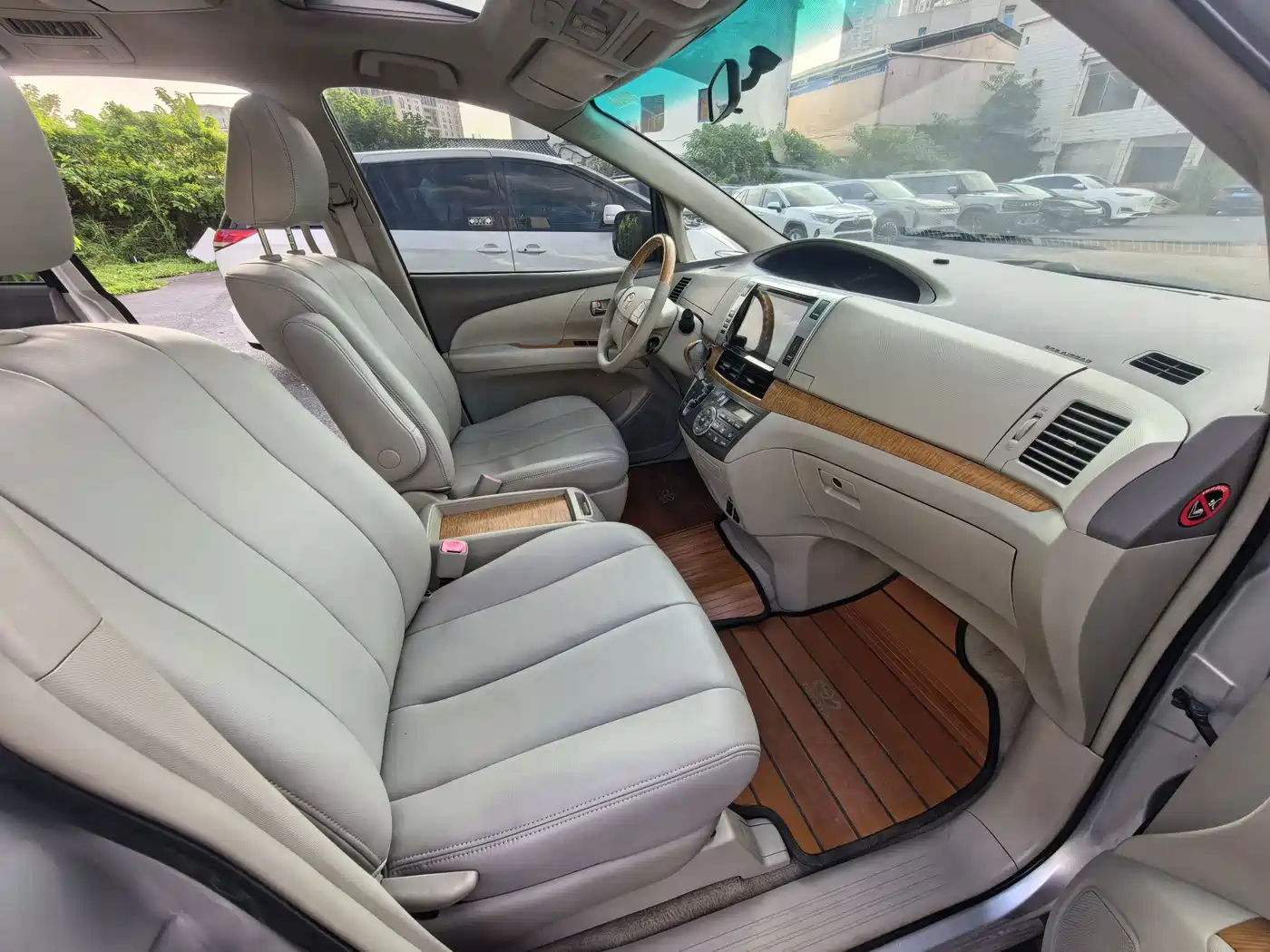 Toyota Previa 2009 2006 Model 2.4L 7-Seater Luxury Edition