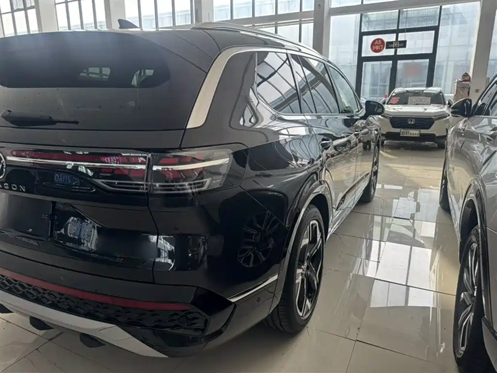 Volkswagen Talagon 2025 450TSI R-Line 6-Seater фото 11
