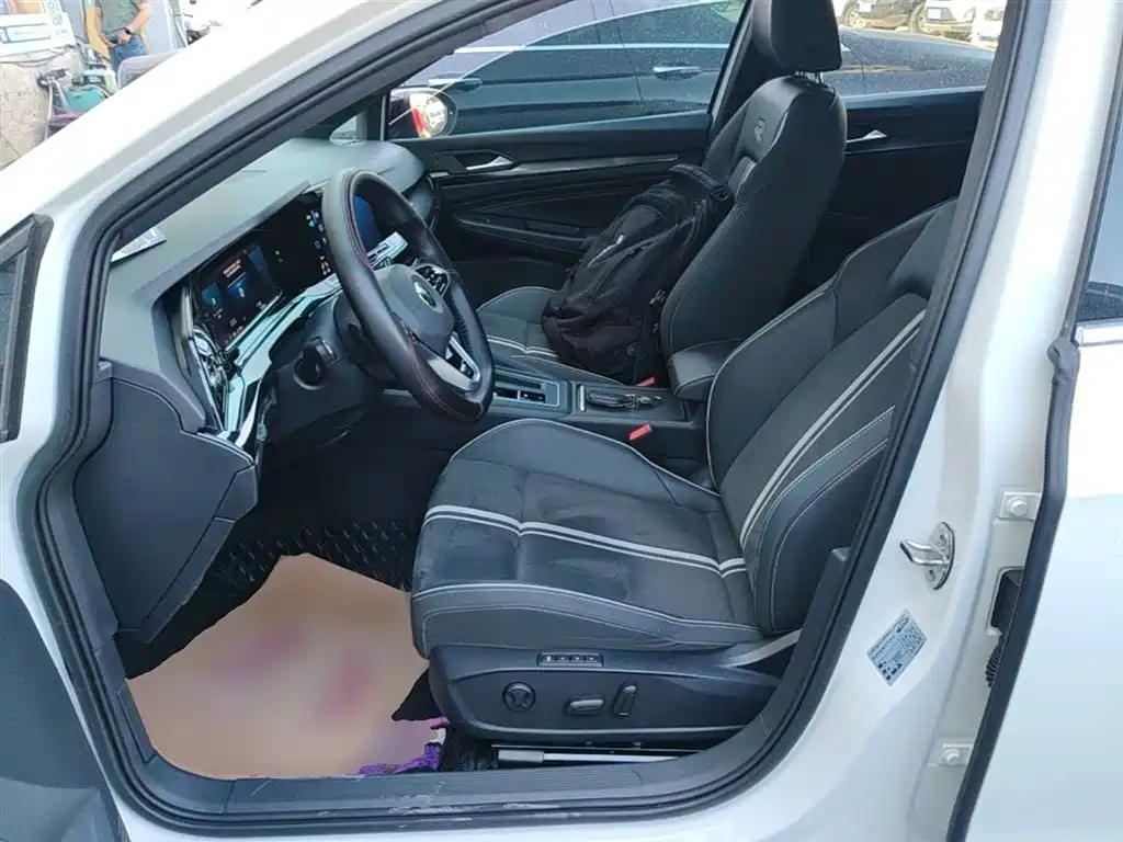 Volkswagen Golf 2021 280TSI DSG R-Line фото 15