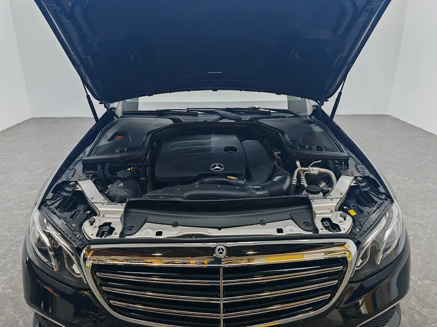 Mercedes-Benz E-Class 2020 E 260 L фото 12
