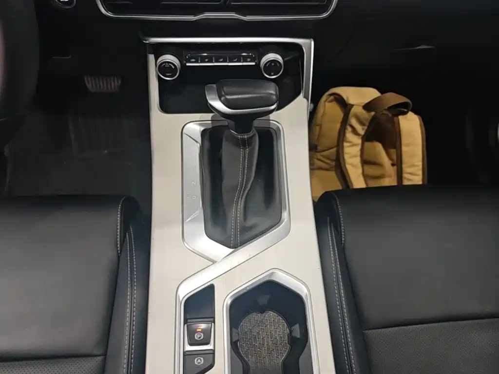 Geely Coolray 2025 2025 1.5L CVT Super Edition