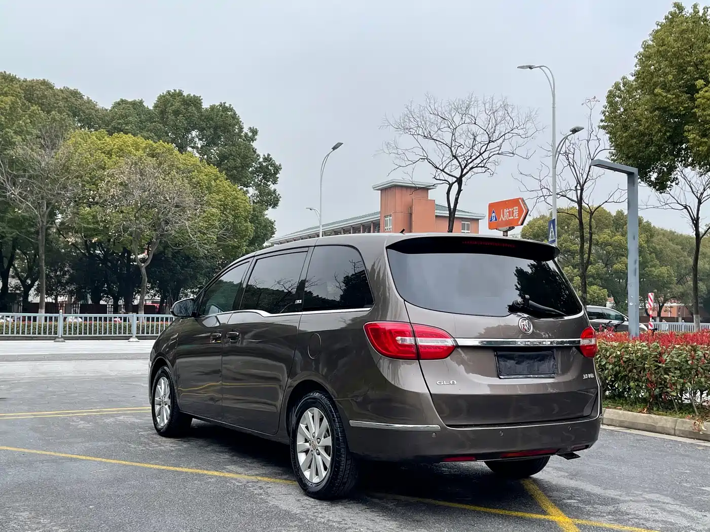 Buick GL8 2014 2.4L CT Luxury Business Comfort фото 6
