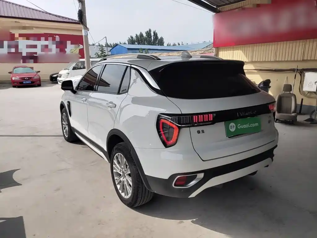 Lynk & Co 01 2017 2017 2.0T 2WD