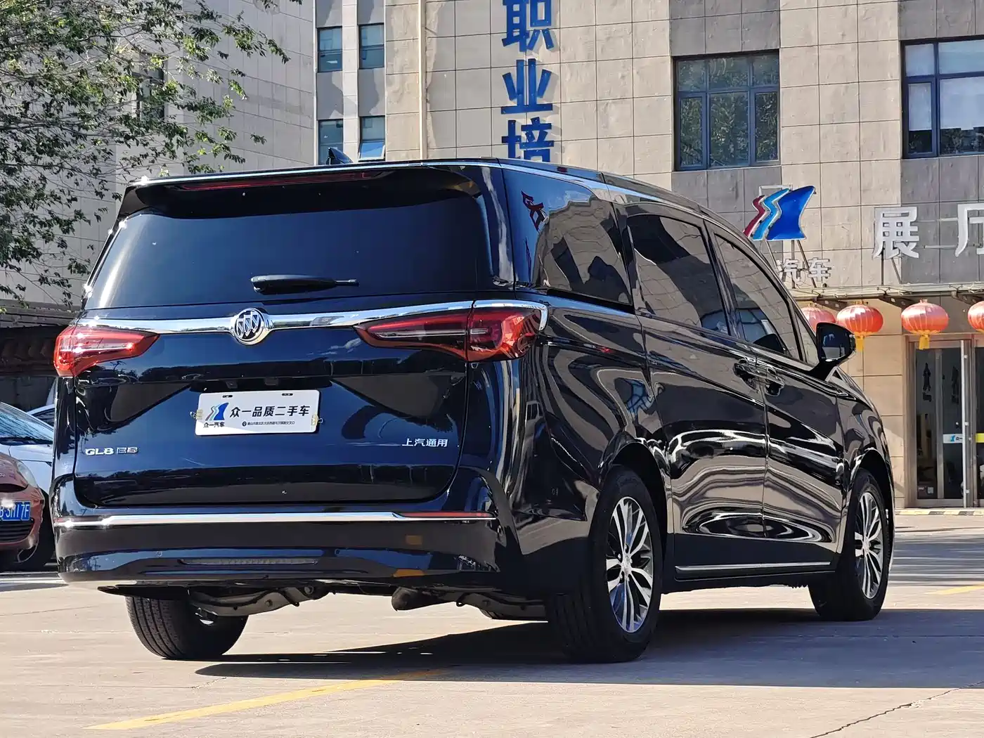 BUICK GL8