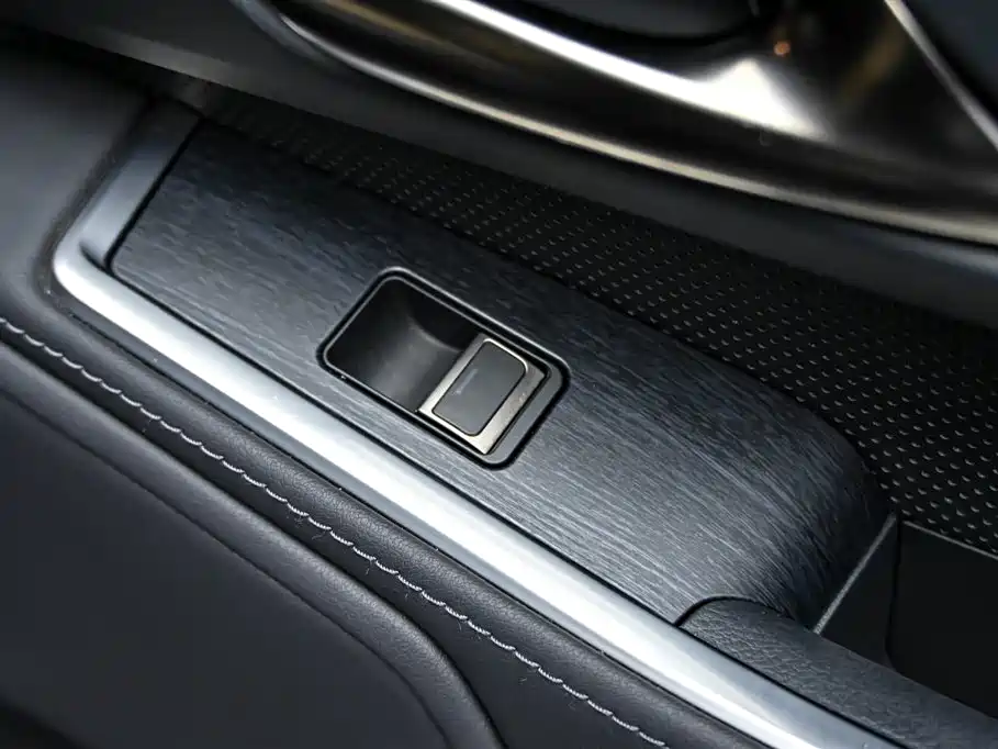 Lexus GX 2024 OVERTRAIL Summit Edition фото 25
