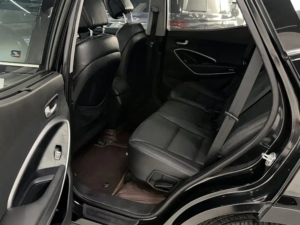 Hyundai Santa Fe 2015 2.0T Automatic 2WD Smart 5-Seater фото 14