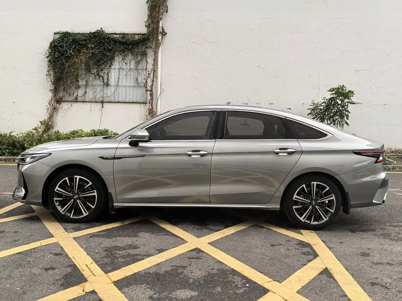 Chery Arrizo 8 2022 2022 1.6T DCT Ya