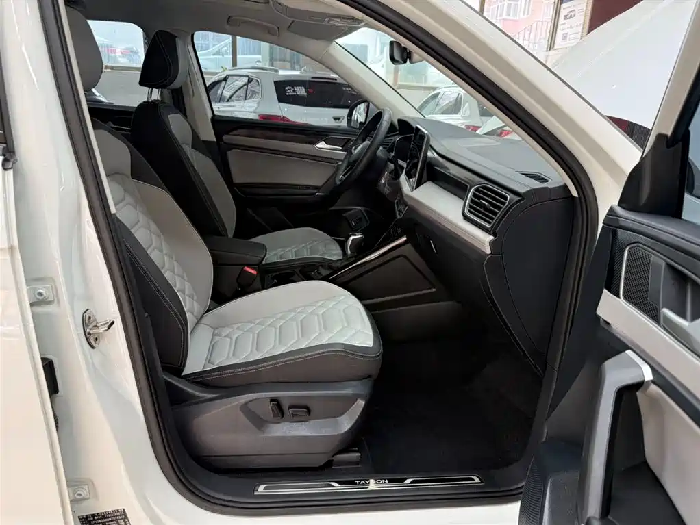 Volkswagen Tayron 2023 280TSI 2WD Luxury Plus Advanced Edition фото 21