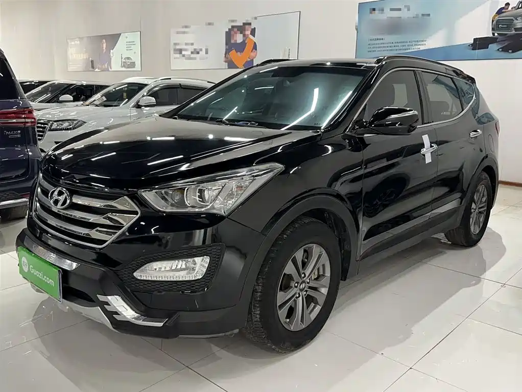 Hyundai Santa Fe 2015 2.0T Automatic 2WD Smart 5-Seater