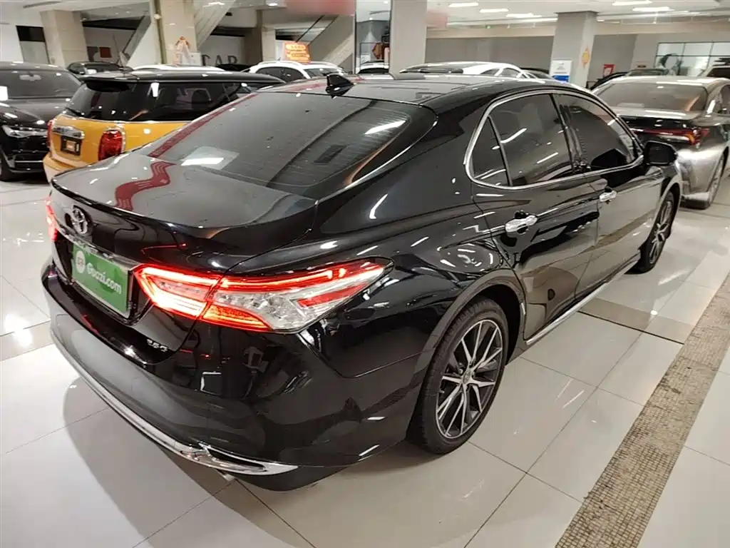 Toyota Camry 2023 2.5G Luxury Edition фото 7