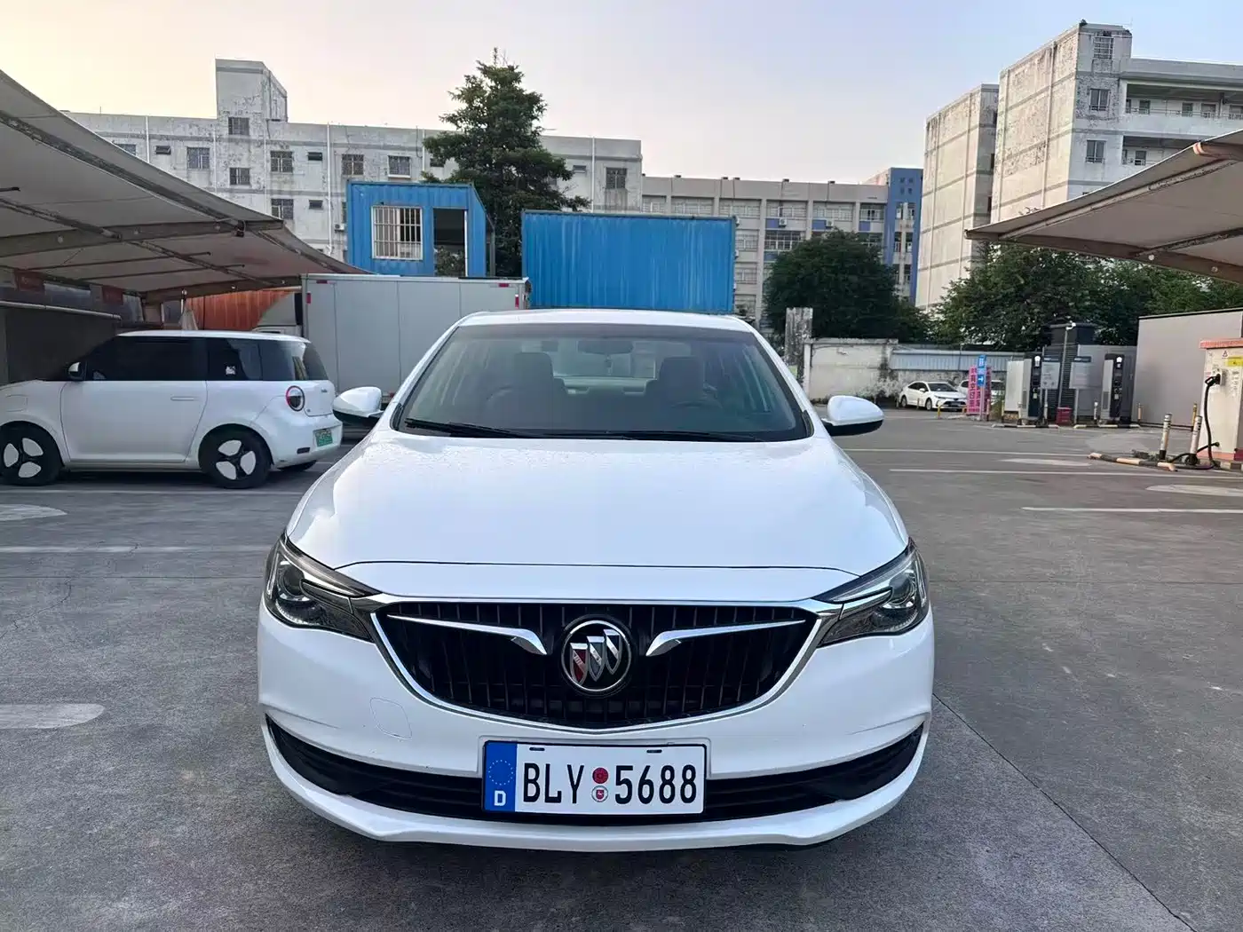 Photo 2 - Buick Excelle