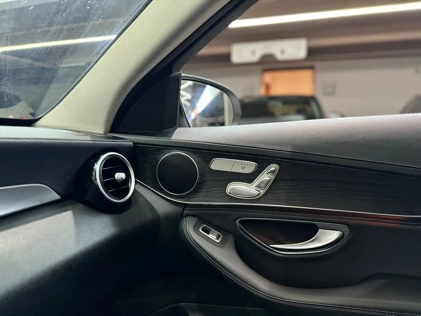 Mercedes-Benz C-Class 2015 C 300 L Sport фото 15