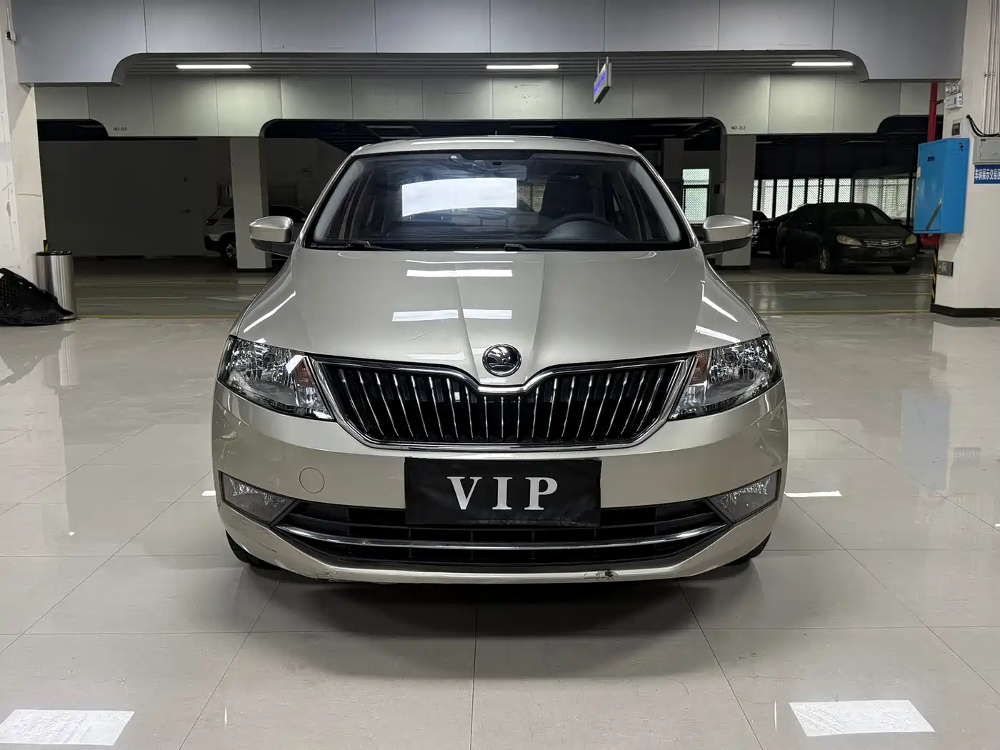 Škoda Rapid 2018 1.6L Automatic Comfort Edition фото 2