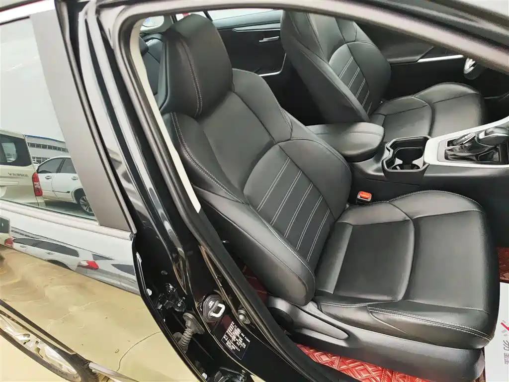 Toyota Wildlander 2022 2.0L CVT FWD Luxury PLUS Edition фото 20
